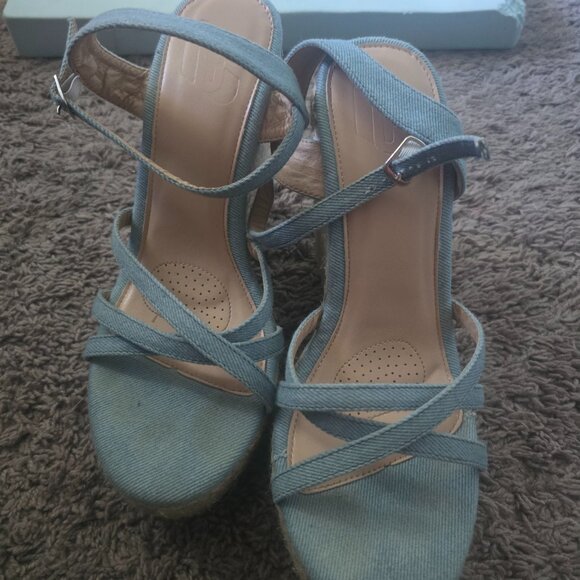 Wedges, size 9 - Picture 1 of 5